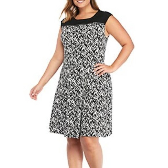 Calvin Klein  Sleeveless Print Zipper Yoke Dress - Picture 1 of 8